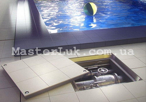 Напольный люк модели "Фьюжен" используется для управления бассейном
